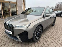 Grau Gebraucht 2023 BMW iX Sport Line SUV | 39.740 €
