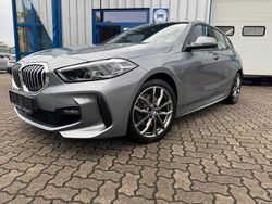 Grau Gebraucht 2023 BMW 118 M Sport Kleinwagen | 25.999 € (Fairer Preis)