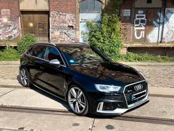 Schwarz Gebraucht 2018 Audi RS3 Comfort Kleinwagen | 37.999 € (Guter Preis)