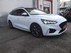 Weiß Gebraucht 2020 Ford Focus ST-Line X Kombi | 12.899 € (Fairer Preis)