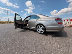 Beige Gebraucht 2006 Mercedes S500 Limousine | 12.800 €