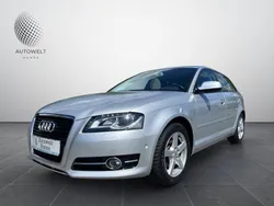 Silber Gebraucht 2012 Audi A3 Sportback Attraction Limousine | 9.999 € (Fairer Preis)