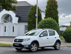 Weiß Gebraucht 2015 Dacia Sandero Prestige Kleinwagen | 7.490 € (Fairer Preis)