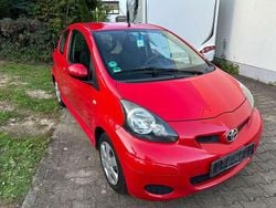 Fire red Gebraucht 2009 Toyota Aygo City Kleinwagen | 2.290 € (Guter Preis)