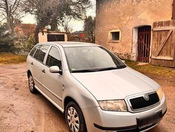 Silber Gebraucht 2001 Skoda Fabia Kombi | 700 € (Superpreis)