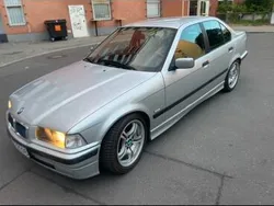 Silber Gebraucht 1997 BMW 318 Limousine | 5.400 €