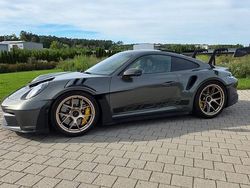 Grün Neu 2025 Porsche 911 GT3 RS Coupé | 389.000 €