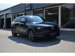 Schwarz Gebraucht 2024 Mazda MX30 Exclusive-Line SUV | 25.650 € (Guter Preis)