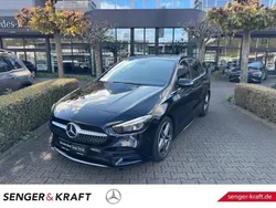 Schwarz Gebraucht 2020 Mercedes B200 AMG Van / Kleinbus | 26.750 € (Fairer Preis)