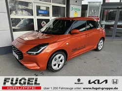Flame orange Gebraucht 2024 Suzuki Swift Comfort Kleinwagen | 17.999 € (Fairer Preis)