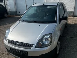 Silber Gebraucht 2006 Ford Fiesta Kleinwagen | 1.600 € (Fairer Preis)