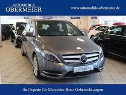 Grau (mountaingrau met.) Gebraucht 2014 Mercedes B180 Van / Kleinbus | 15.950 € (Fairer Preis)