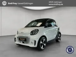 Weiß Gebraucht 2024 Smart ForTwo Electric Drive Passion Exclusive Coupé | 16.850 € (Etwas zu teuer)