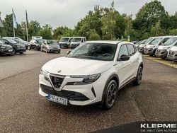 Weiß Gebraucht 2024 Alfa Romeo GT Junior Edizione Speciale Limousine | 31.990 €