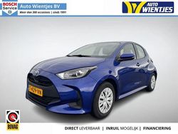Blau Gebraucht 2023 Toyota Yaris Hybrid Active Limousine | 18.450 € (Fairer Preis)