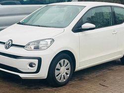 Weiß Gebraucht 2017 VW up! Kleinwagen | 4.700 € (Guter Preis)
