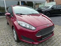 Hot magenta Gebraucht 2014 Ford Fiesta SYNC Edition Kleinwagen | 6.990 € (Fairer Preis)