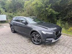 Gebraucht 2019 Volvo V90 CC Kombi | 35.000 € (Teuer)
