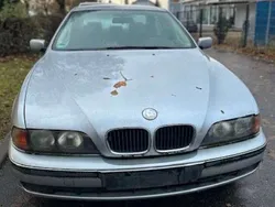 Silber Gebraucht 1998 BMW 520 Limousine | 800 € (Superpreis)