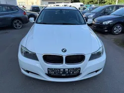 Weiß Gebraucht 2011 BMW 320 Comfort Edition Kombi | 5.500 € (Fairer Preis)