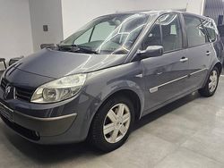 Grau Gebraucht 2006 Renault Grand Scénic II Exception Van / Kleinbus | 1.999 € (Teuer)