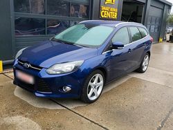 Blau Gebraucht 2014 Ford Focus Titanium Kombi | 5.800 € (Etwas zu teuer)
