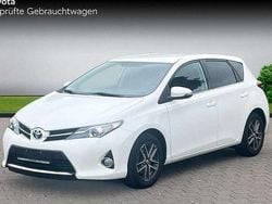 Super (pure) white ii Gebraucht 2014 Toyota Auris Business Edition Limousine | 10.980 € (Superpreis)