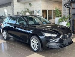 Hellblau mitternachtsschwarz Gebraucht 2021 Seat Leon Beats Kombi | 17.000 € (Guter Preis)