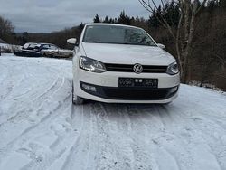 Weiß Gebraucht 2011 VW Polo Comfortline Kleinwagen | 6.090 € (Fairer Preis)