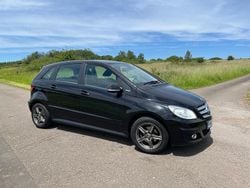 Schwarz Gebraucht 2009 Mercedes B180 Van / Kleinbus | 4.300 € (Guter Preis)