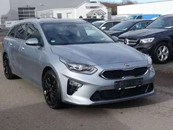 (css) lunarsilber met. Gebraucht 2018 Kia Ceed Sportswagon Platinum Edition Kombi | 16.600 € (Fairer Preis)