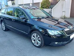 Schwarz Gebraucht 2012 Skoda Superb Kombi | 8.360 € (Guter Preis)