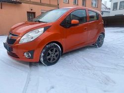Orange Gebraucht 2010 Chevrolet Spark Kleinwagen | 2.650 € (Fairer Preis)