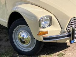 Beige Gebraucht 1976 Citroën 2CV Kleinwagen | 9.500 €