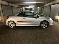 Silber Gebraucht 2007 Peugeot 207 Cabrio | 2.100 € (Guter Preis)