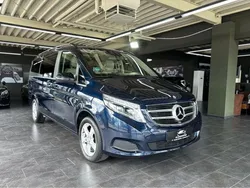 Blau Gebraucht 2017 Mercedes V220 Van / Kleinbus | 40.000 € (Etwas zu teuer)