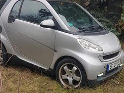 Silber Gebraucht 2007 Smart ForTwo Coupé Coupé | 2.800 € (Etwas zu teuer)