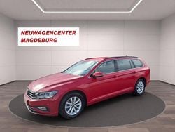 Tornadorot Gebraucht 2023 VW Passat Business Kombi | 22.980 € (Superpreis)