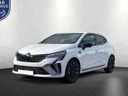 Grau Neu 2025 Renault Clio V Techno Limousine | 22.450 € (Etwas zu teuer)