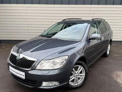 Grau Gebraucht 2010 Skoda Octavia Elegance Kombi | 4.950 €