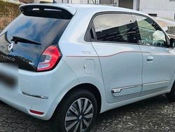 Weiß Gebraucht 2021 Renault Twingo Vibes Kleinwagen | 10.499 € (Guter Preis)