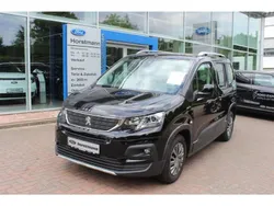 Noir perla nera (schwarz) Gebraucht 2022 Peugeot Rifter Allure Van / Kleinbus | 21.750 € (Fairer Preis)