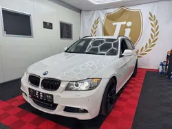 Alpinweiss iii Gebraucht 2011 BMW 330 M Sport Kombi | 17.999 €