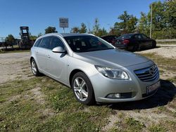 Silber Gebraucht 2012 Opel Insignia Edition Kombi | 4.899 € (Fairer Preis)