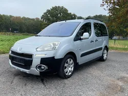 Silber Gebraucht 2012 Peugeot Partner Tepee Active Van / Kleinbus | 4.490 € (Etwas zu teuer)