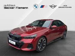 Fire red Gebraucht 2024 BMW i5 M Sport Limousine | 54.410 € (Superpreis)