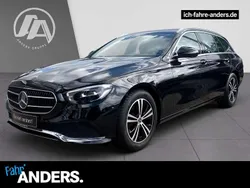 Obsidianschwarz Gebraucht 2021 Mercedes E220 Avantgarde Kombi | 37.324 € (Fairer Preis)