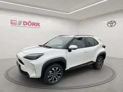 Platinumweiß perleffekt Gebraucht 2024 Toyota Yaris Hybrid SUV | 28.390 € (Fairer Preis)