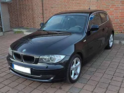 Schwarz Gebraucht 2009 BMW 118 Advantage Kleinwagen | 2.495 € (Superpreis)