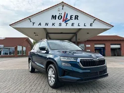 Lava blau Gebraucht 2023 Skoda Karoq Ambition SUV | 27.745 € (Guter Preis)